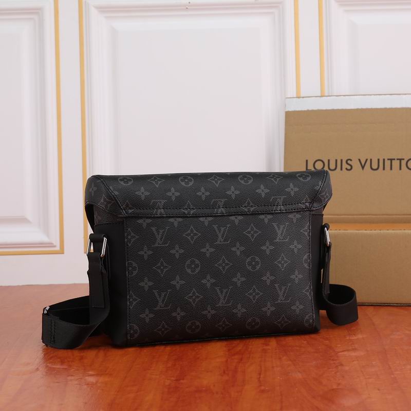 Messenger M40511 33x22.5x11cm ww (1)