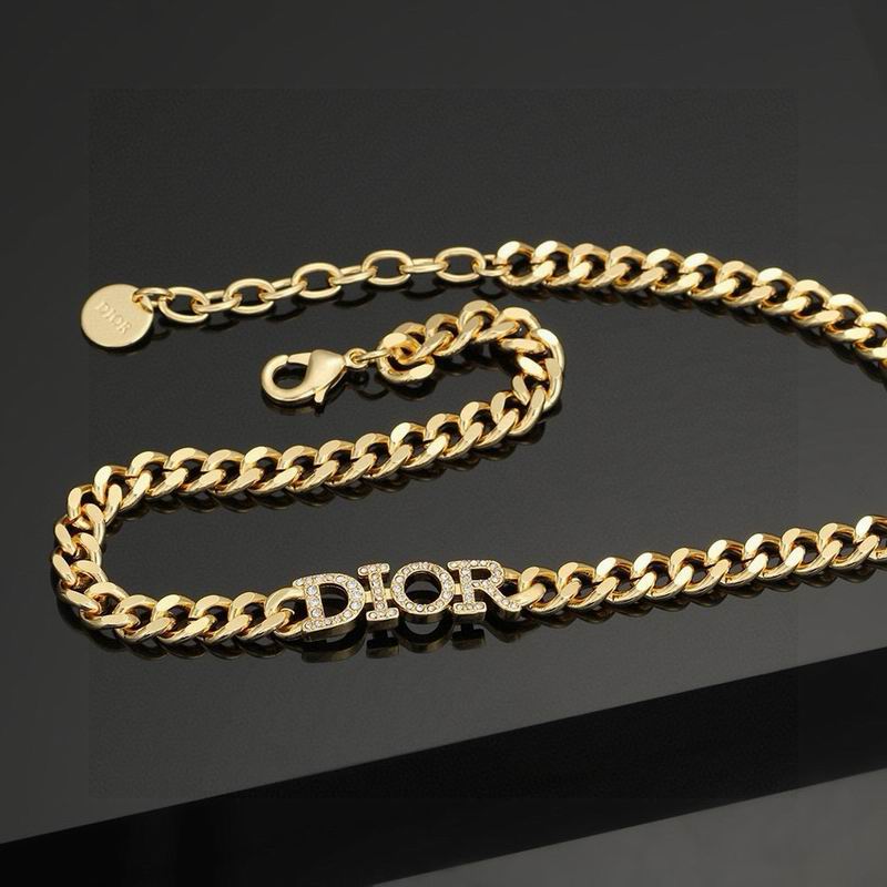 Dior Necklace 06yxh05 (1)