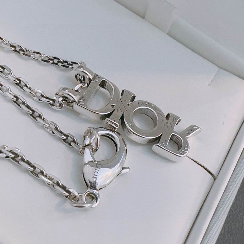 Dior Necklace 05yxh72 (1)