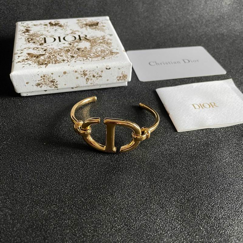 Dior Bracelet 05yxh39 (1)