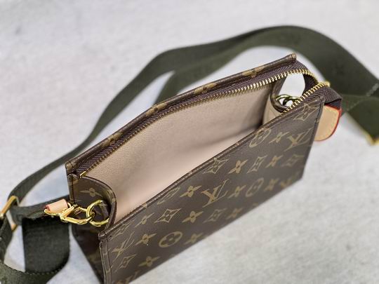 盥洗袋Monogram M47546 M47544 19x15x6cm cs (1)