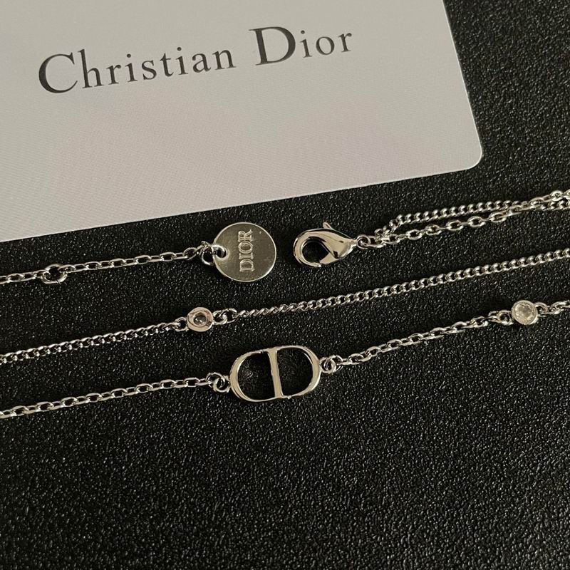 Dior Necklace 05yxh62 (1)
