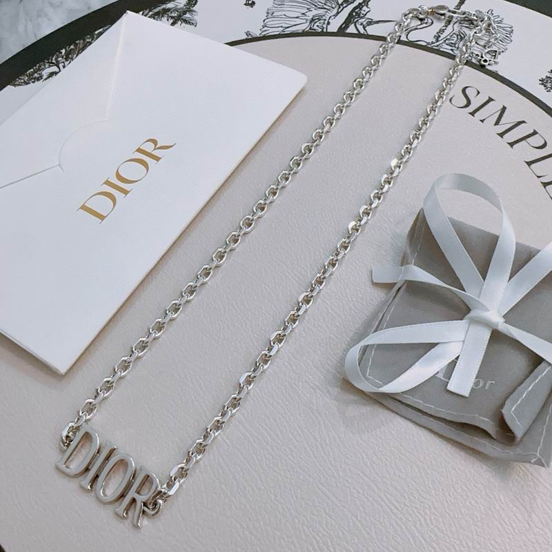 Dior Necklace 05yxh77 (1)
