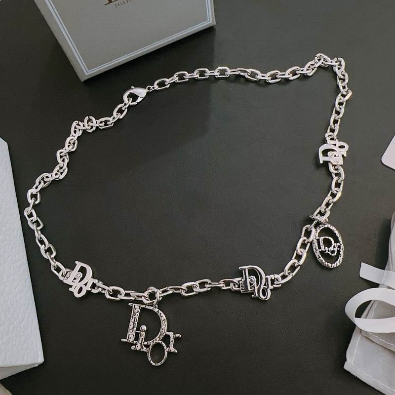 Dior Necklace 05yxh67 (1)