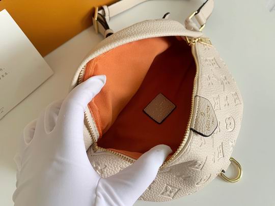 Bumbag M44812 43644 37x14x13cm zy (1)