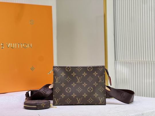 盥洗袋Monogram M47546 M47544 19x15x6cm cs (1)