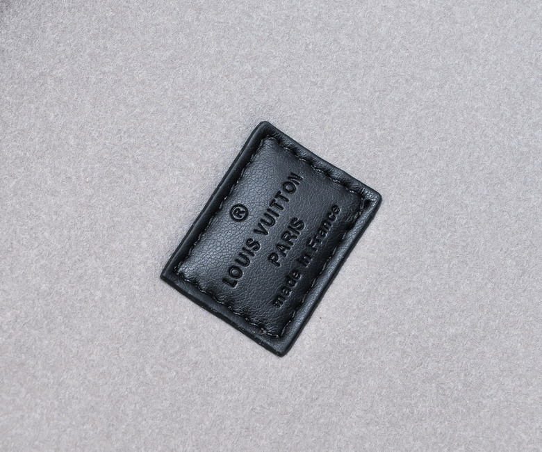 M4700B 34x18x11cm ss_1