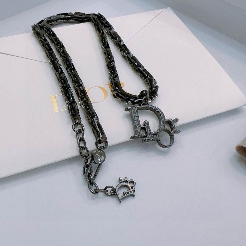 Dior Necklace 05yxh25 (1)