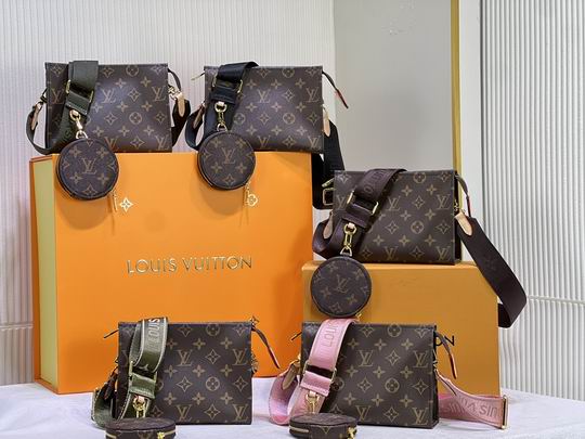 盥洗袋Monogram M47546 M47544 19x15x6cm cs (1)