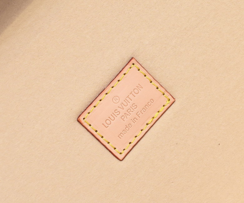 M4700B 34x18x11cm ss4_1