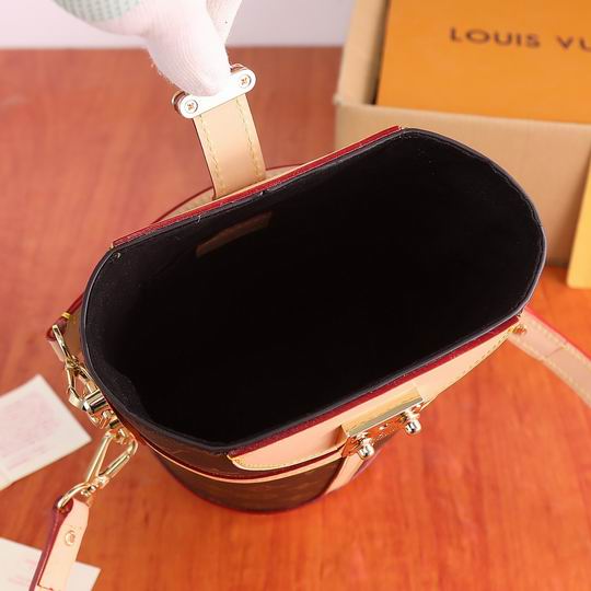 Duffle M43587 22x23x14cm ww (1)