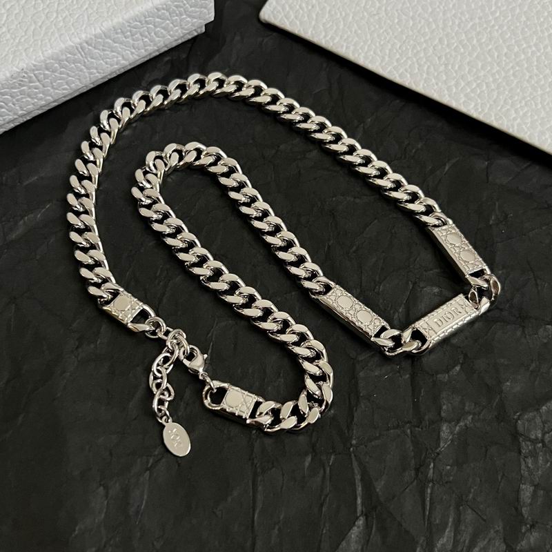 Dior Necklace 05yxh07 (1)