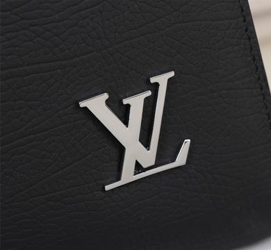 7890 39X30X8cm WP (1)