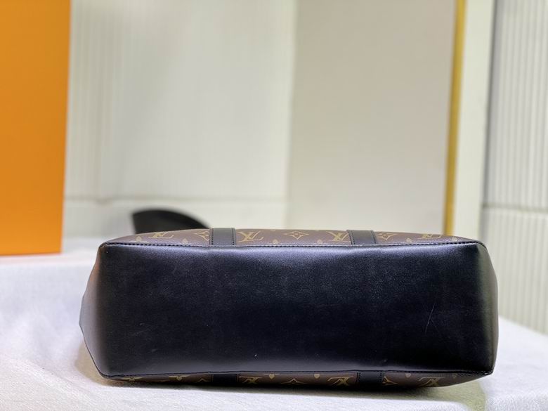 Tote M45734 37x29x13cm ss (1)