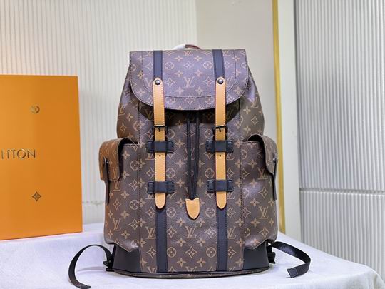 Christopher M46699 38x44x21cm ss (1)