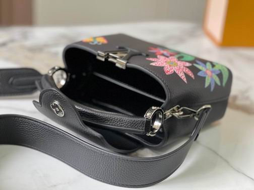 Capucines M21754 21x14x8cm ss (1)