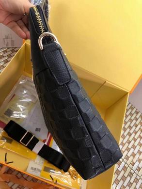 38055-5 39X28X6cm WP (1)