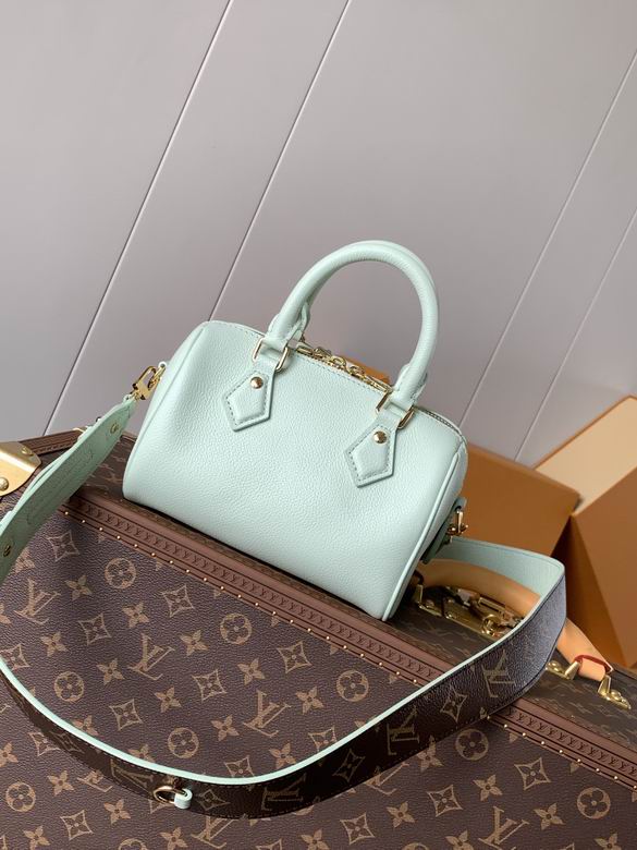 M24605 18X12.5X11cm WP 0