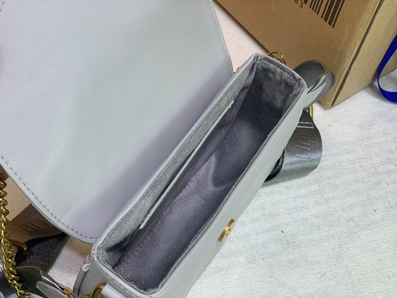 Multi Pochette M53936 M56466 M56461 cs (1)