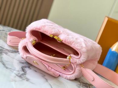 Capucines M22388 27x18x9cm ss (1)