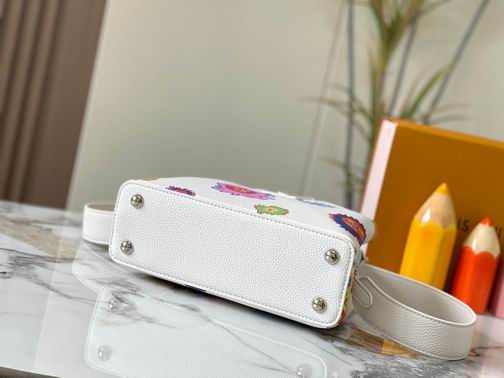 Capucines M21725 27x18x9cm ss (1)