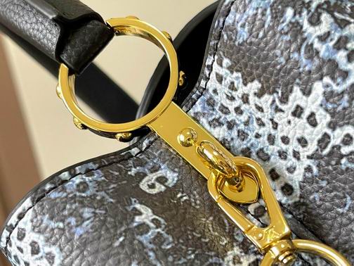 Capucines M21728 31.5x20x11cm ss (1)