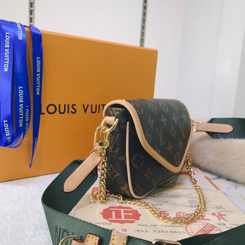 Pochette Metis M56161 19x13x5 cm cs (1)