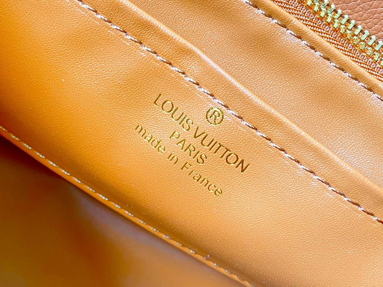 Cap M24607 38x23x16cm ss1_1