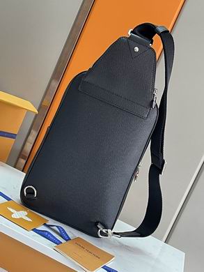 M30863 _20X31X7cm WP (1)
