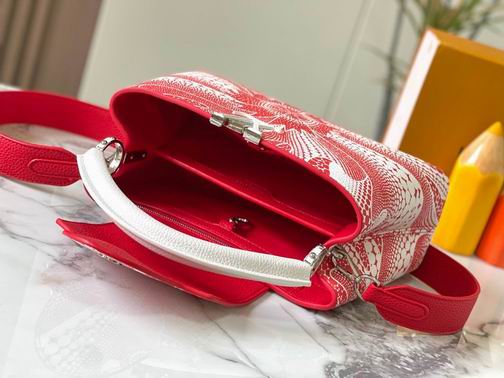 Capucines M21705 31.5x20x11cm ss (1)