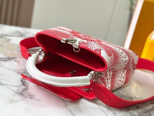 Capucines M21704 27x18x9cm ss (1)