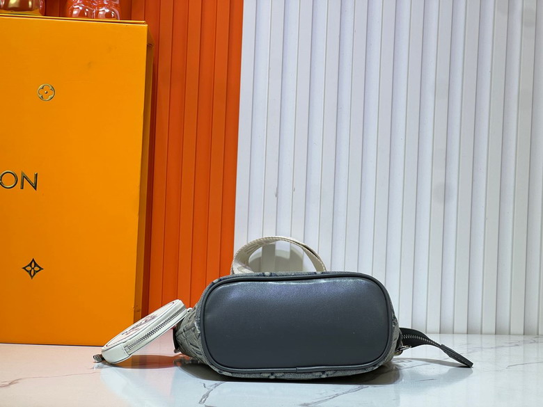 Neverfull M46705 24x14x9cm ss_1
