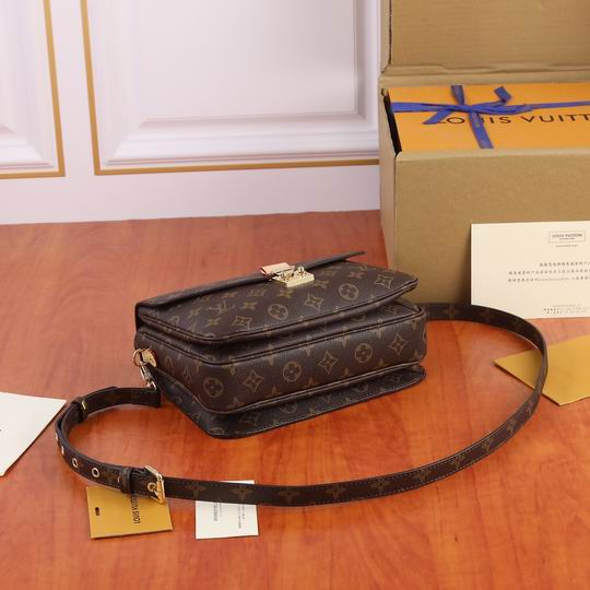 Pochette Metis M40780 25x19x7cm ww (1)