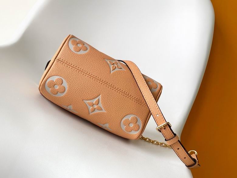 M12713 20.5X13.5X12cm WP 0