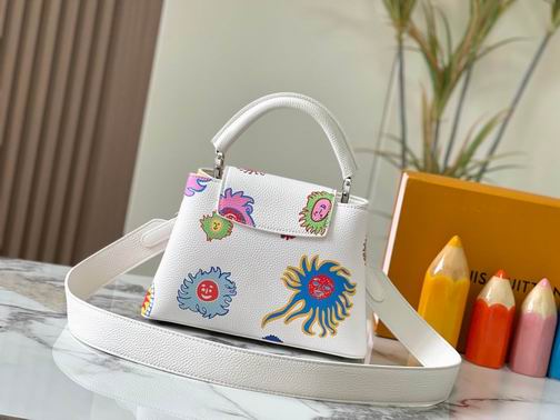 Capucines M21725 27x18x9cm ss (1)