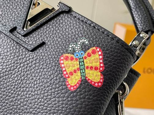 Capucines M21754 21x14x8cm ss (1)