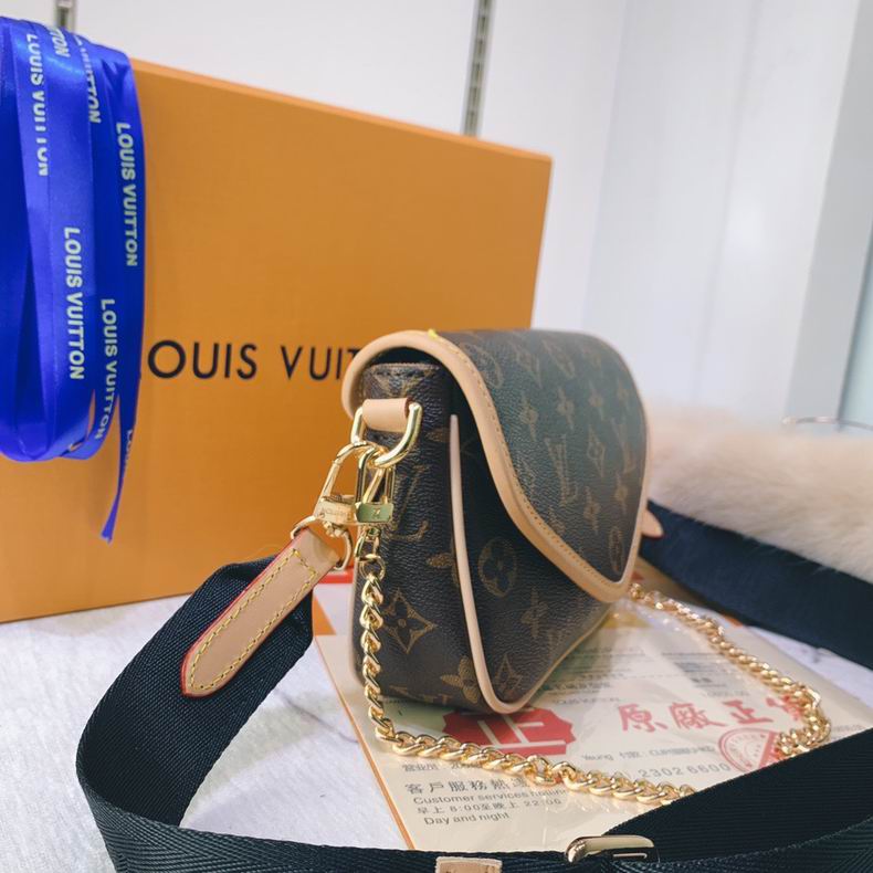 Pochette Metis M56161 19x13x5 cm cs (1)