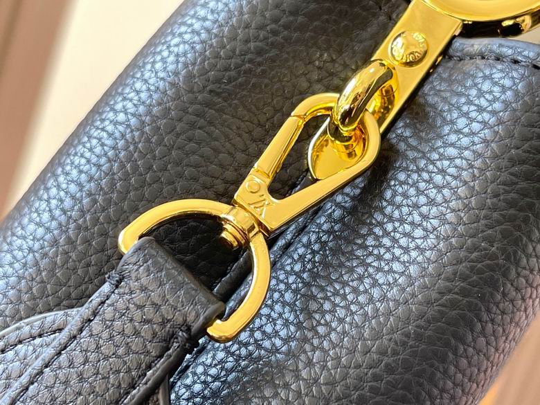 Capucines M23765 21x14x8cm ss (1)