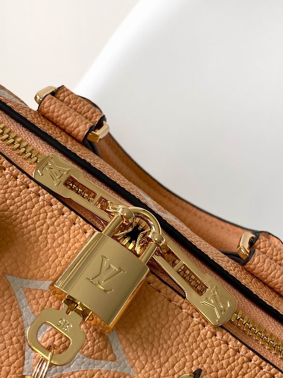 M12713 20.5X13.5X12cm WP 0