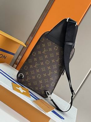 N46327 _20X31X7cm WP (1)
