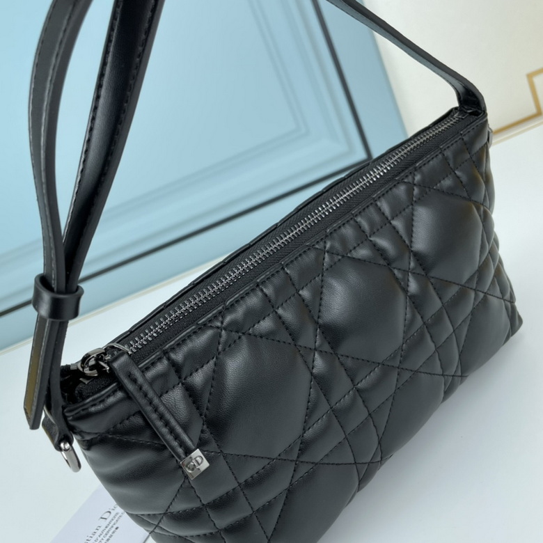 Nomad D6088 22X13X9.5cm YW (1)
