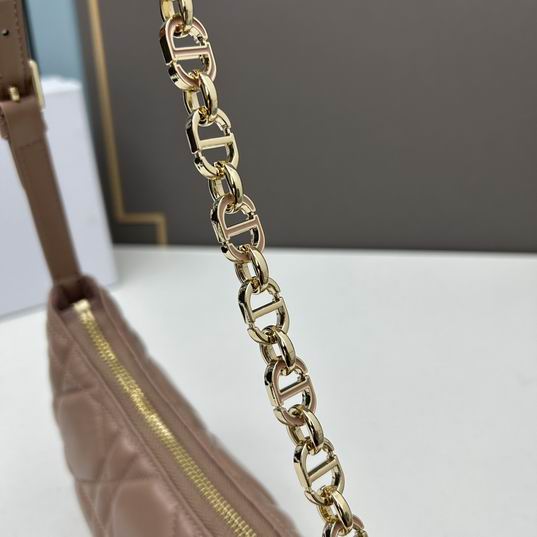 Dior 1542 26x15x5.5cm ww (1)