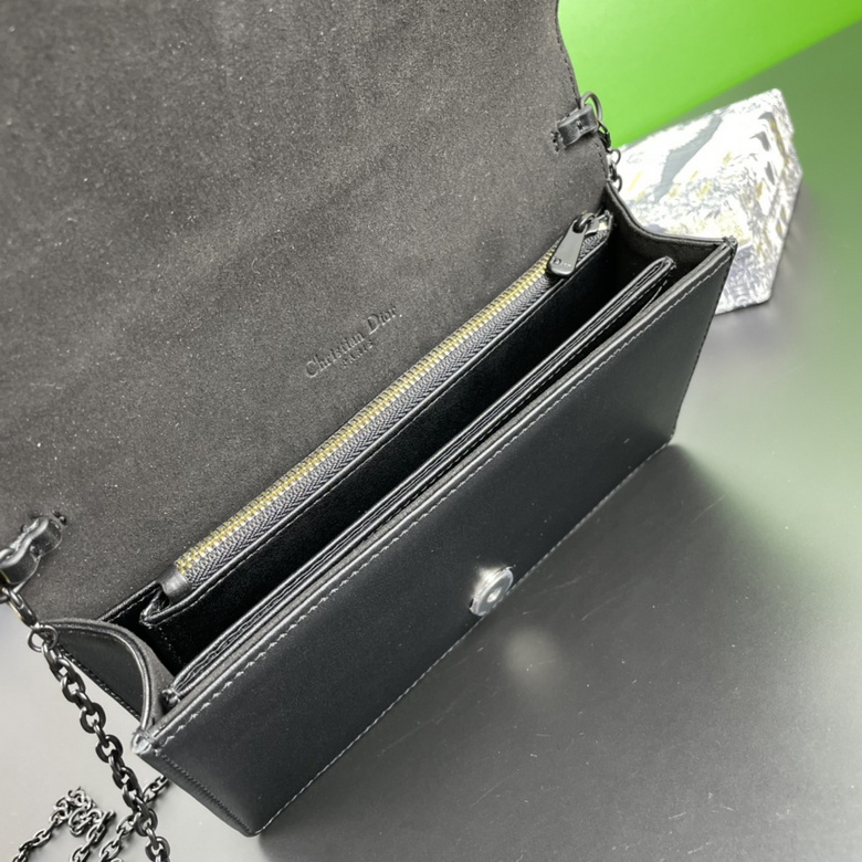 Diorcaropouch 1228 YW (1)