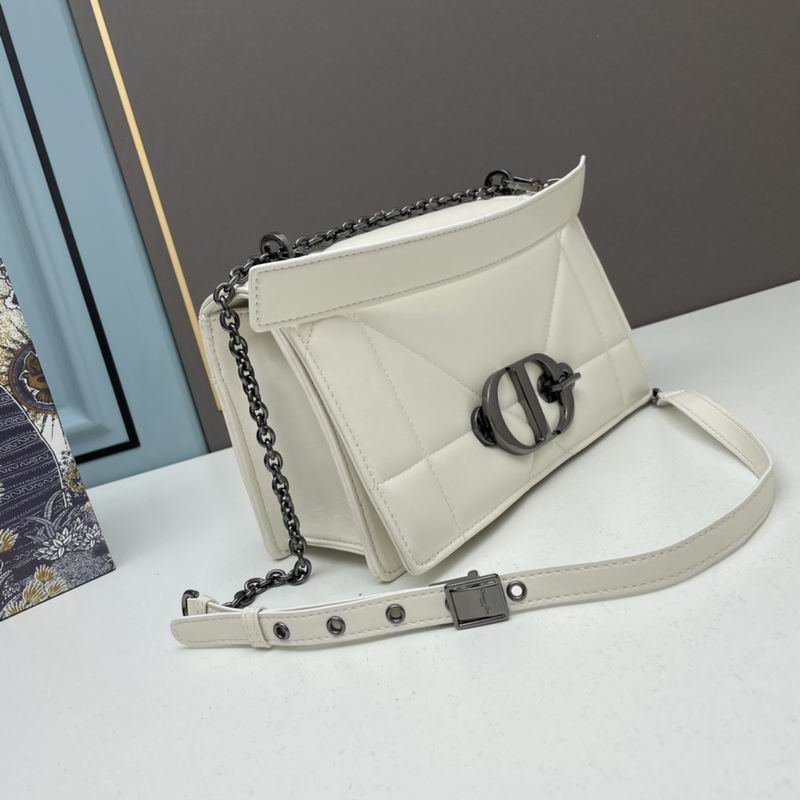 Dior Montaigne 9215 25x15x9cm ww (1)
