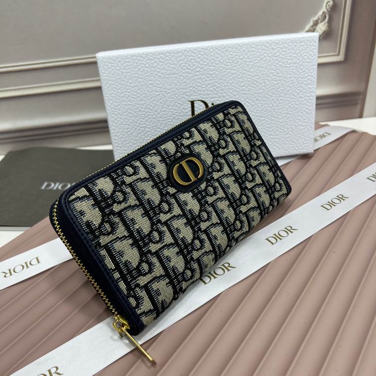 Dior 666109 19x10x2.5cm zy (1)