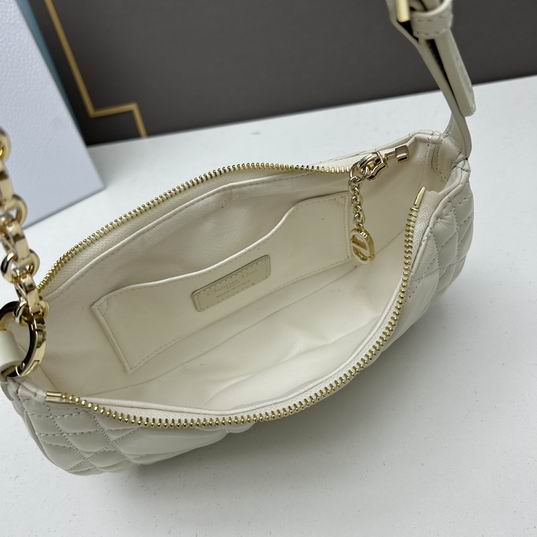 Dior 1542 26x15x5.5cm ww (1)