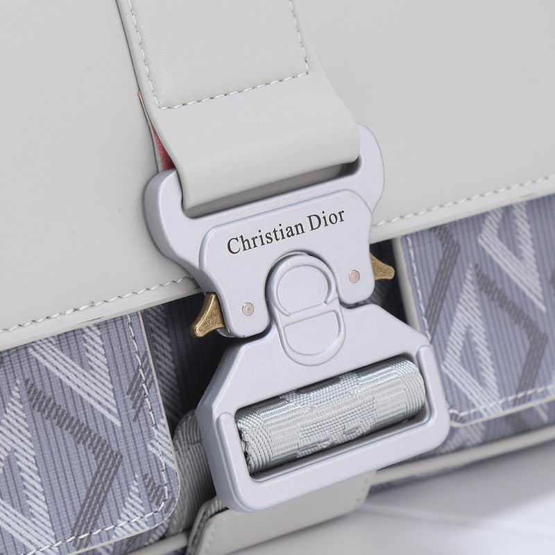 Dior Hit the Road 9944 27x17x9cm ww (1)