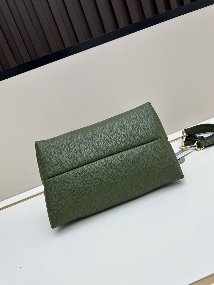 GG 02525 27 5x21x16cm jj_1