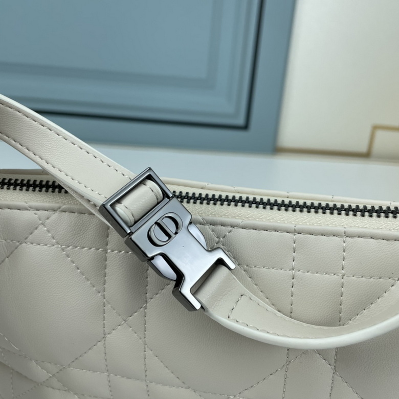 Nomad D6088 22X13X9.5cm YW (1)