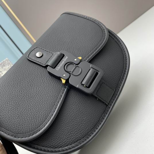 Dior Gallop 1070 20.5x16x5cm ww (1)